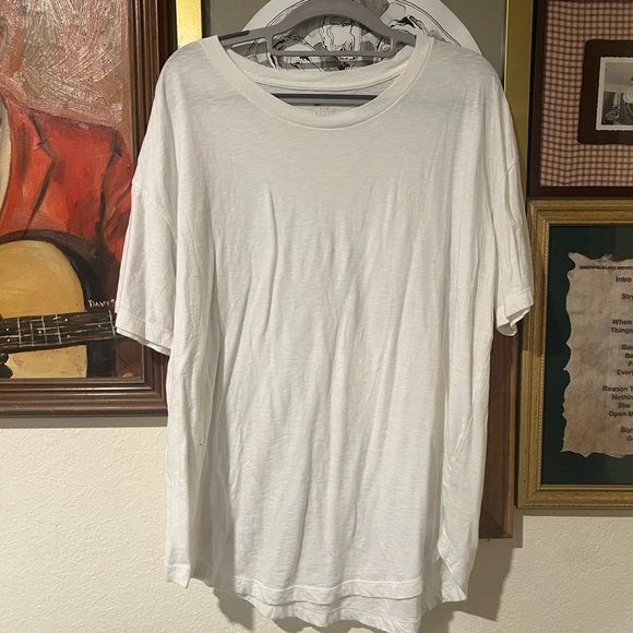 white aerie tee - Picture 1 of 2